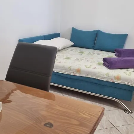 Marija Suko An Apartamento *